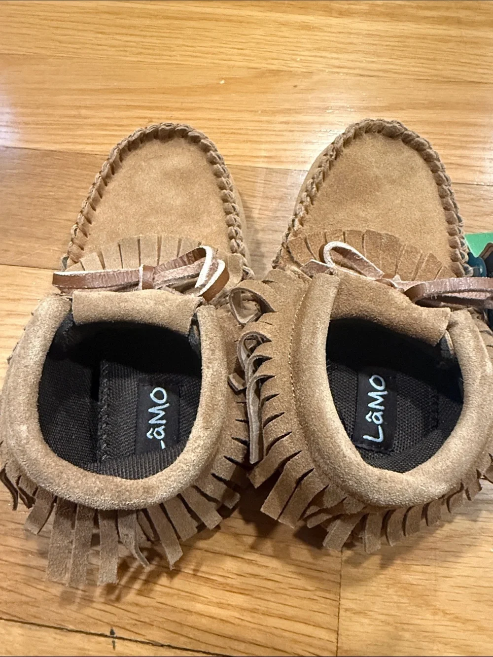 NWT Lamo kids fringe moccasin booties size 13.